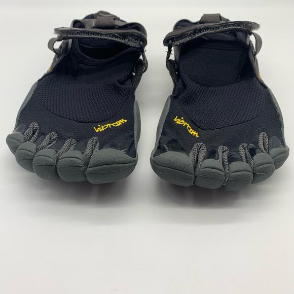 Vibram Shoes - VIBRAM Five Fingers W4485 Black Women's Shoes Sz 6.5 / 37